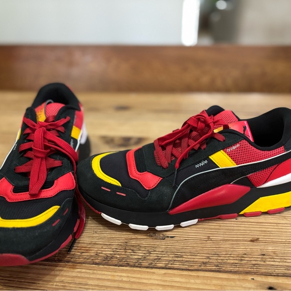 Puma Mens Vibrant Red and Yellow Sneakers - Picture 3 of 5
